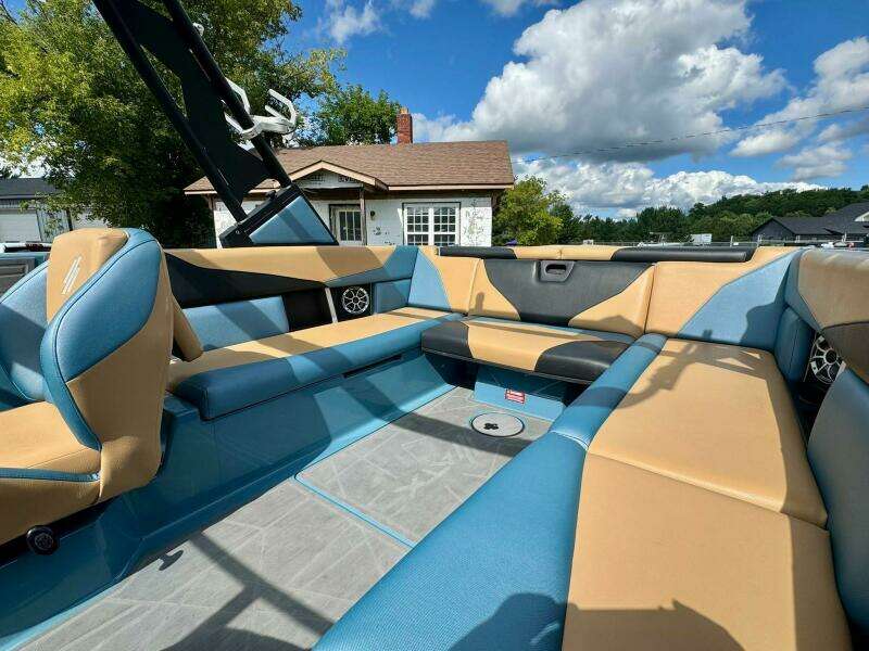 2020 ATX Surf Boats 24 Type S