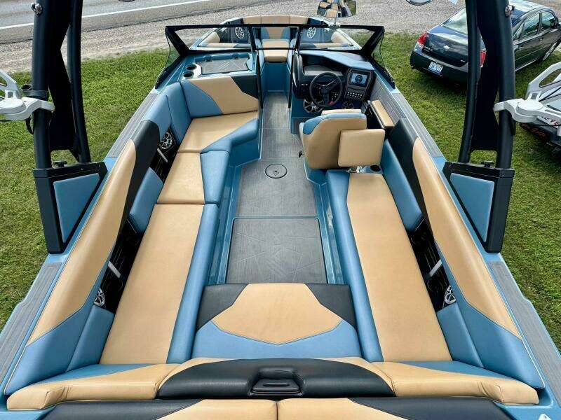 2020 ATX Surf Boats 24 Type S
