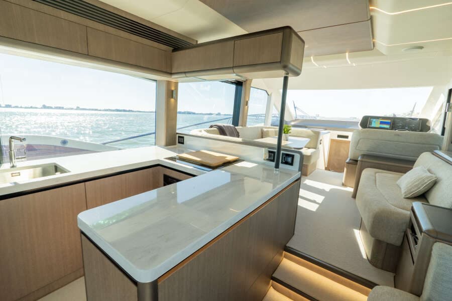 2024 Galeon 560 FLY