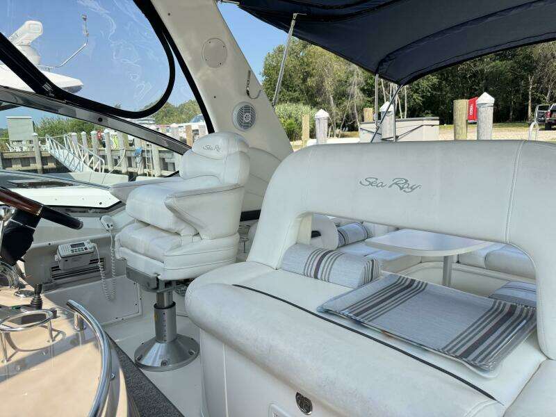 2003 Sea Ray 420 Sundancer