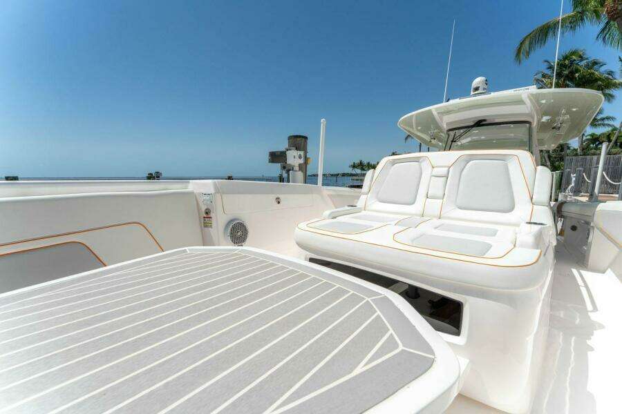 2021 Intrepid 407 Panacea