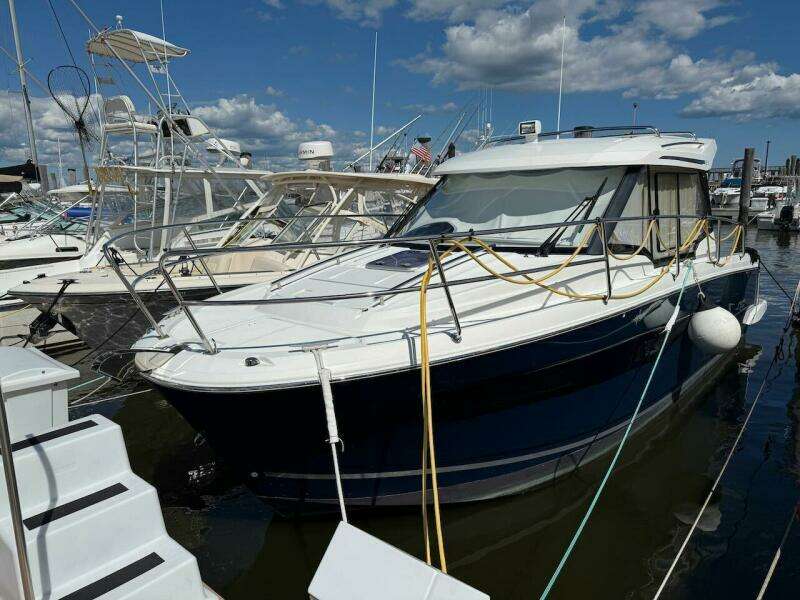 2021 Jeanneau NC 895