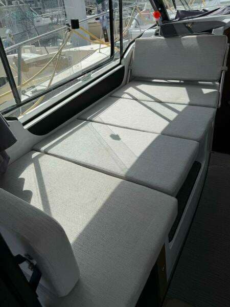 2021 Jeanneau NC 895