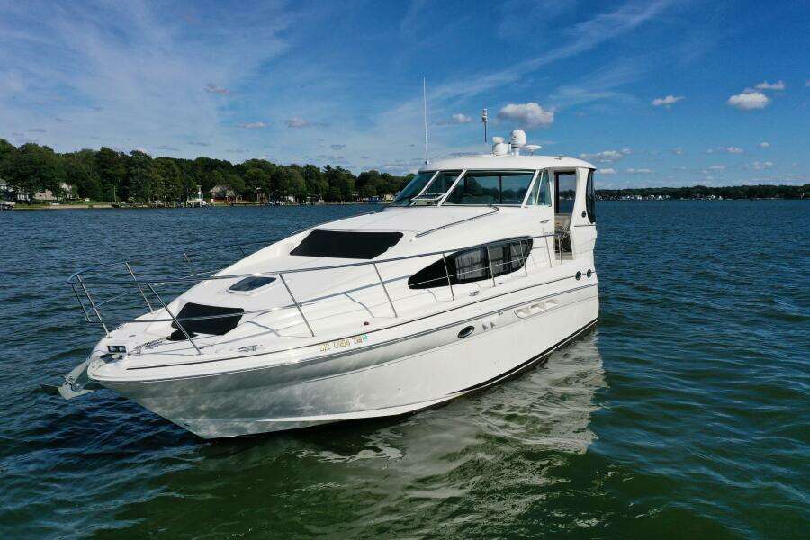 2004 Sea Ray 390 Motor Yacht