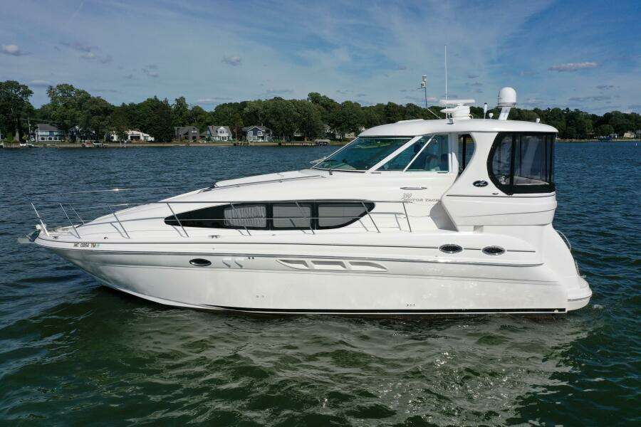 2004 Sea Ray 390 Motor Yacht