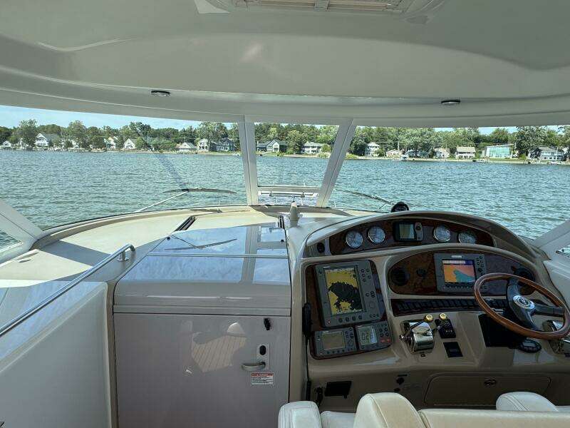 2004 Sea Ray 390 Motor Yacht