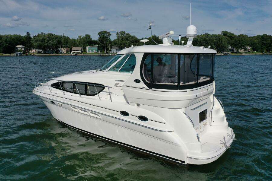 2004 Sea Ray 390 Motor Yacht