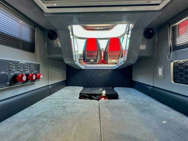 2023 Brabus Shadow 500