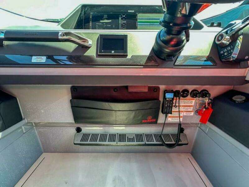 2023 Brabus Shadow 500