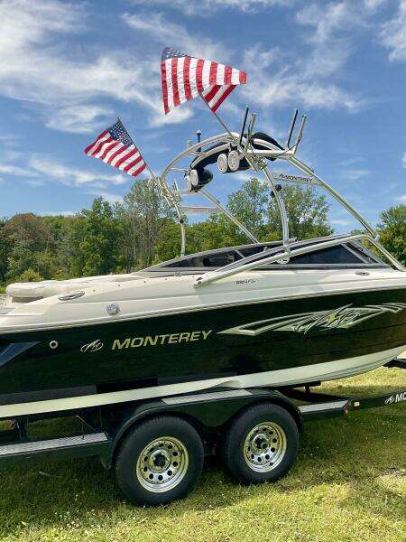 2012 Monterey 224 FS