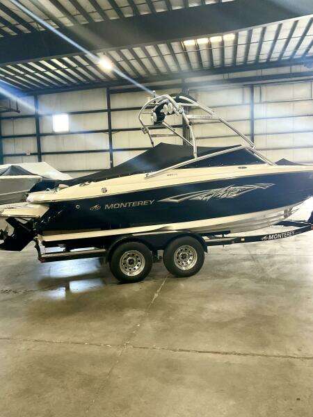 2012 Monterey 224 FS