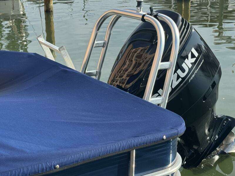 2021 Leisure Kraft Prestige 2635 LX Tri-Toon