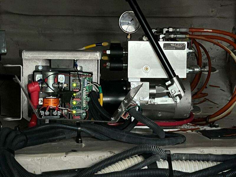 2007 Sea Ray 52 Sedan Bridge