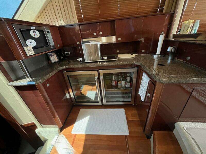 2007 Sea Ray 52 Sedan Bridge