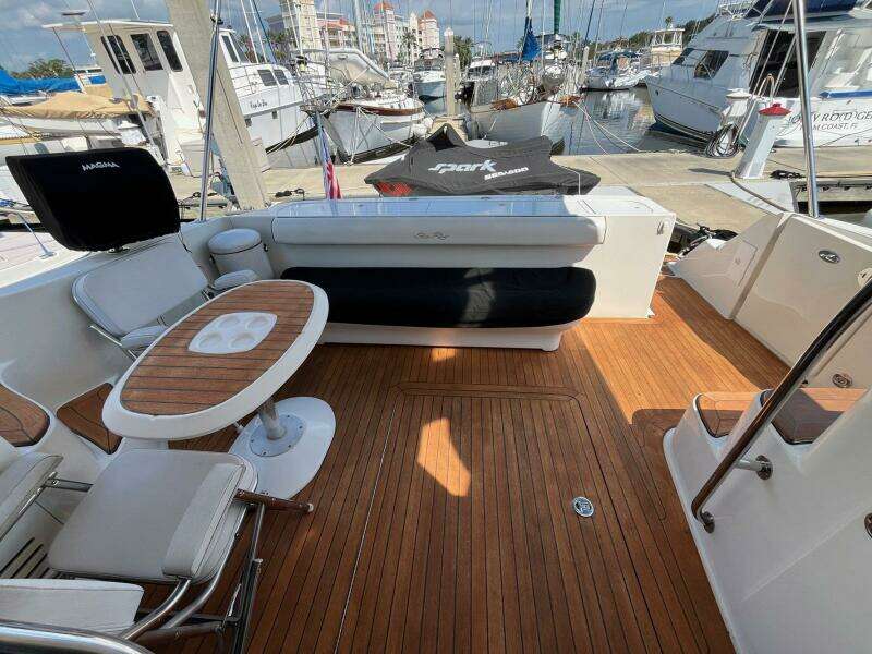 2007 Sea Ray 52 Sedan Bridge