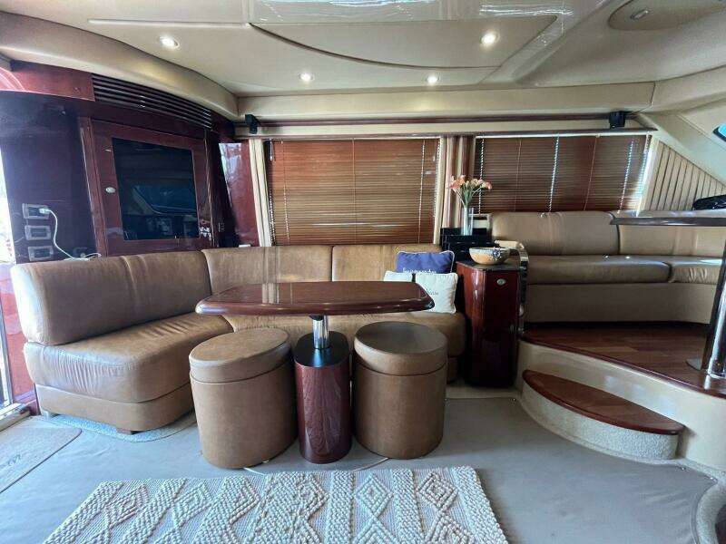 2007 Sea Ray 52 Sedan Bridge