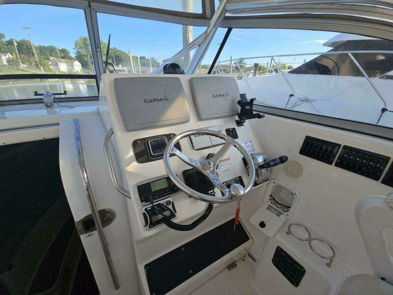 2008 Century 2900 Express