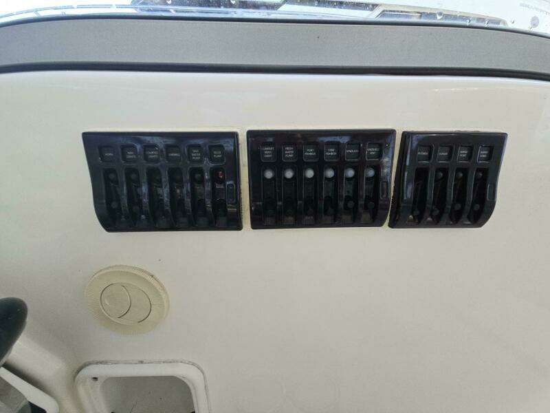 2008 Century 2900 Express