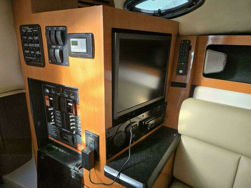 2008 Century 2900 Express