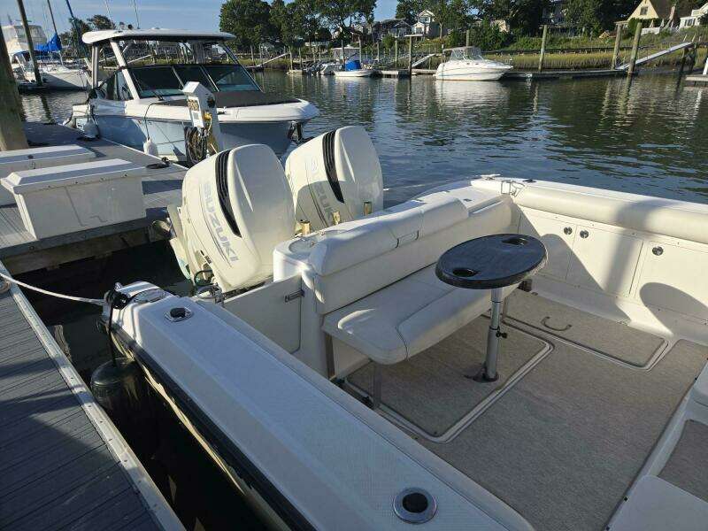 2008 Century 2900 Express