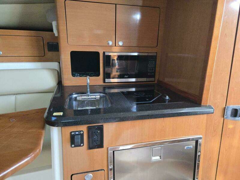 2008 Century 2900 Express