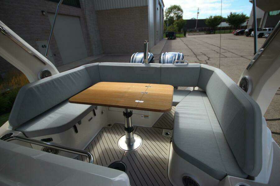 2024 Zodiac Medline 9 NEO