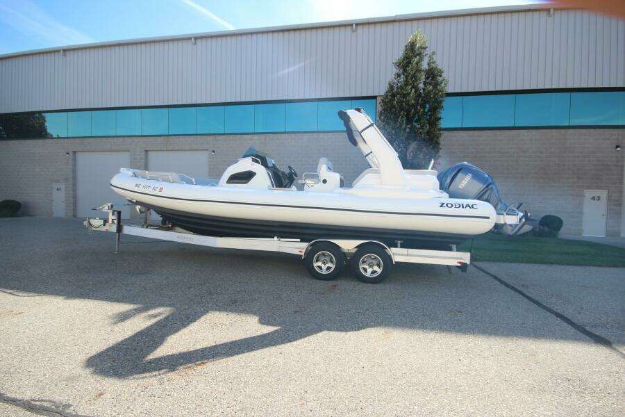 2024 Zodiac Medline 9 NEO