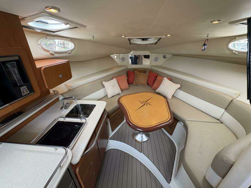 2009 Wellcraft 340 Coastal 