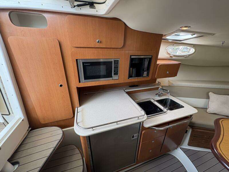 2009 Wellcraft 340 Coastal 