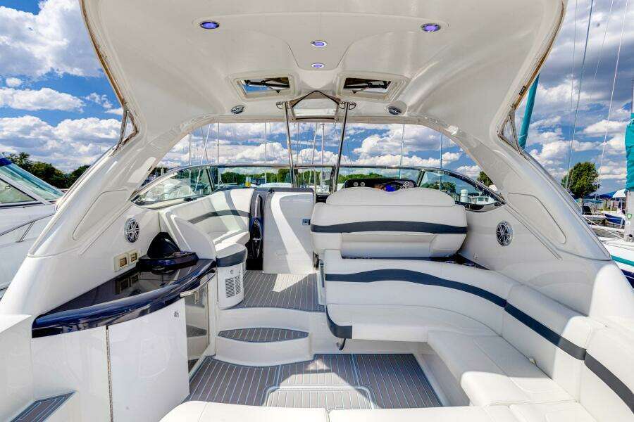 2018 Formula 37 Performance Cruiser