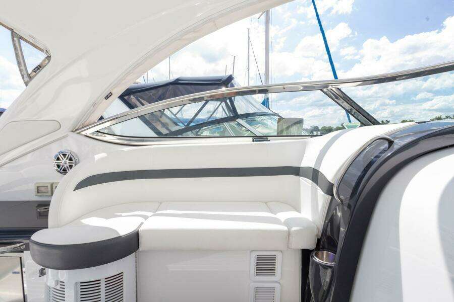 2018 Formula 37 Performance Cruiser