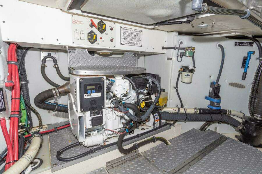 2018 Formula 37 Performance Cruiser