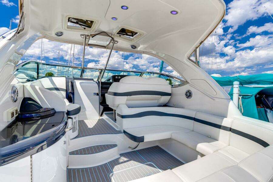 2018 Formula 37 Performance Cruiser