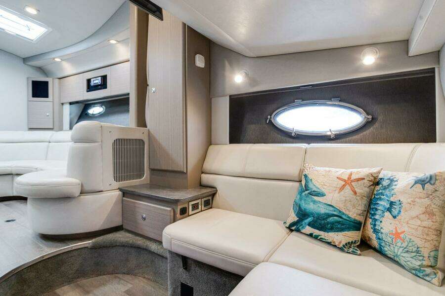 2018 Formula 37 Performance Cruiser