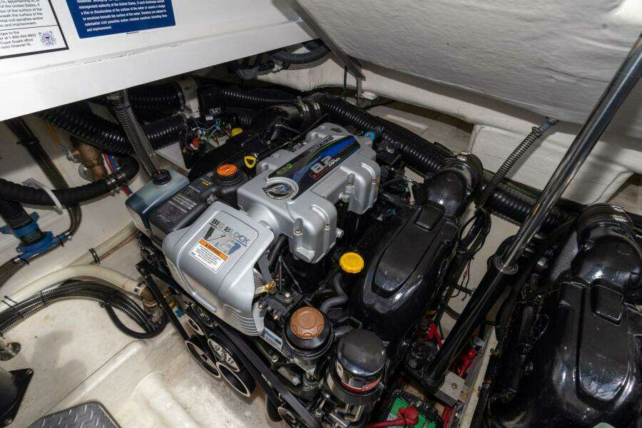 2018 Formula 37 Performance Cruiser