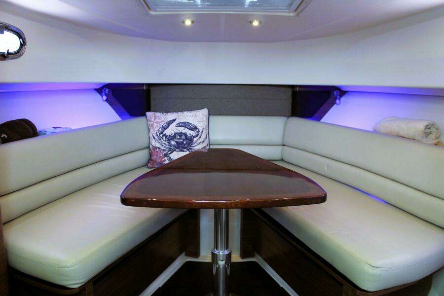 2017 Boston Whaler 345 Conquest