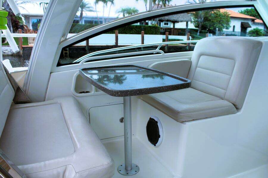 2017 Boston Whaler 345 Conquest