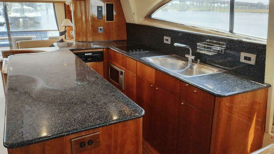 2001 Viking Princess 72