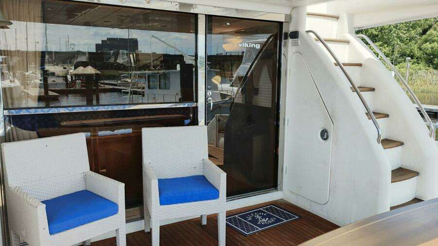 2001 Viking Princess 72