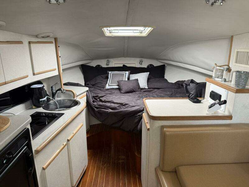 1997 Blackfin Combi 33