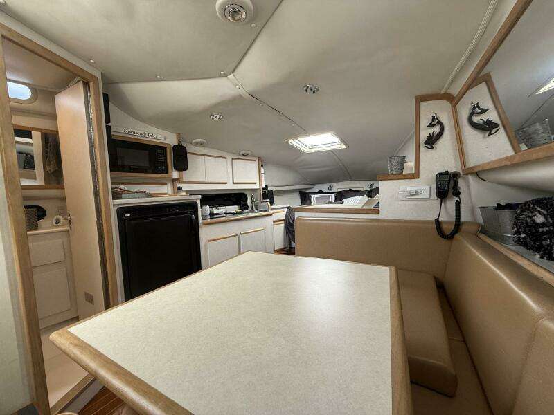 1997 Blackfin Combi 33