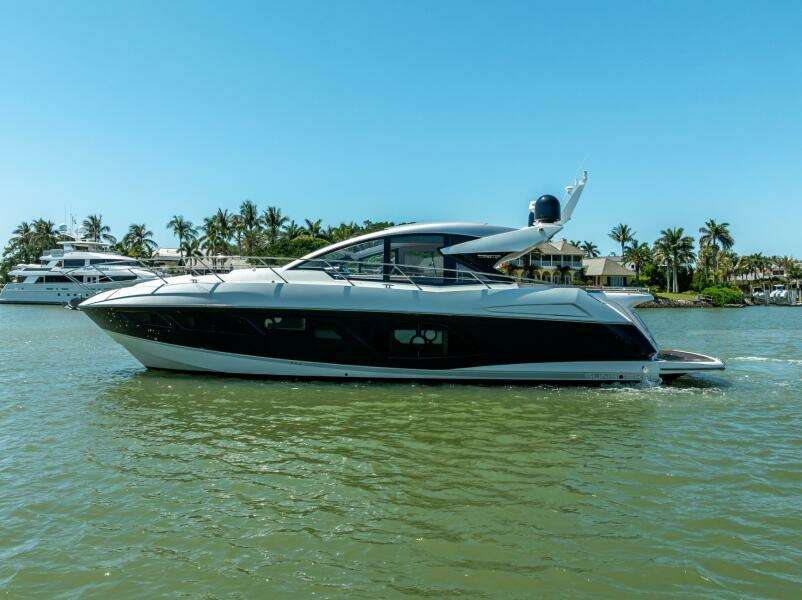 2018 Sunseeker Predator 57
