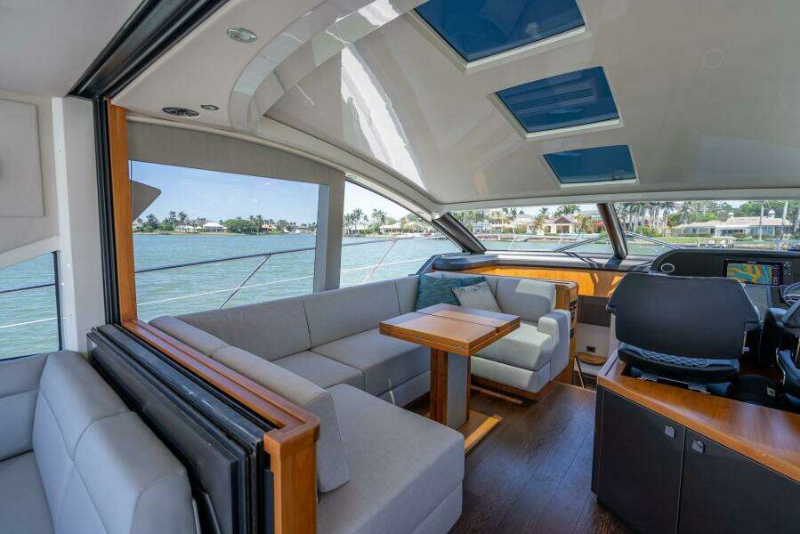 2018 Sunseeker Predator 57