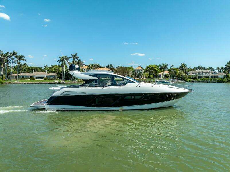 2018 Sunseeker Predator 57