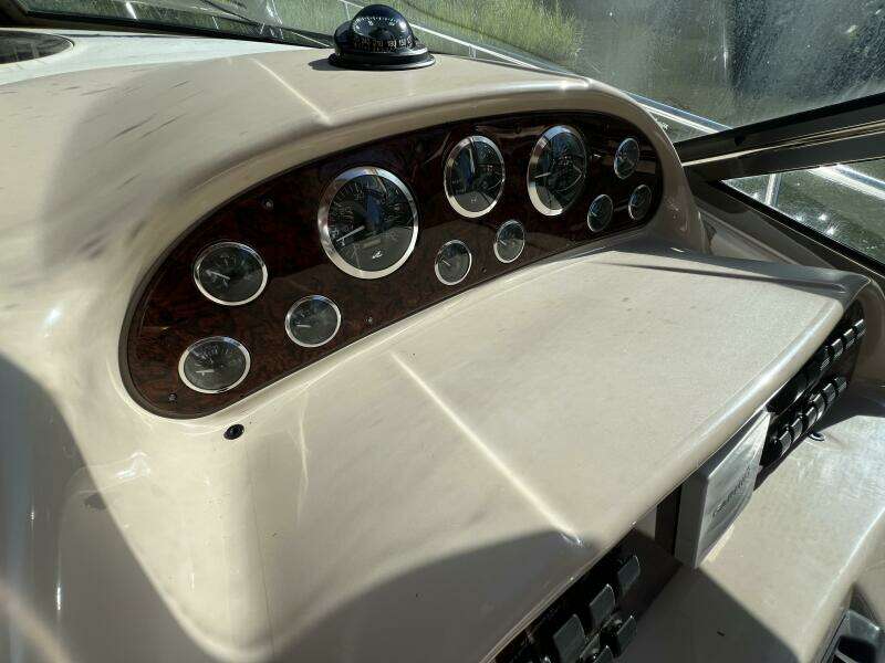 2002 Sea Ray 360 Sundancer Helm Gauges