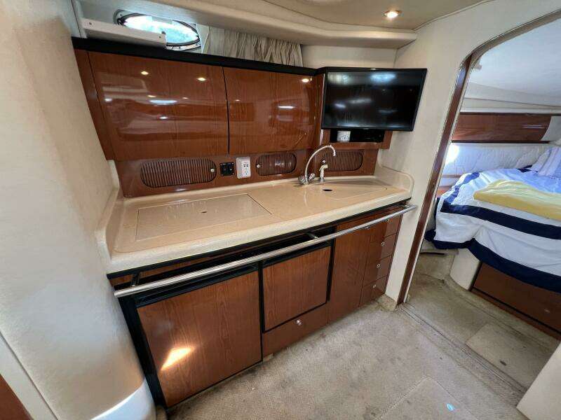 2002 Sea Ray 360 Salon/Galley looking to Port