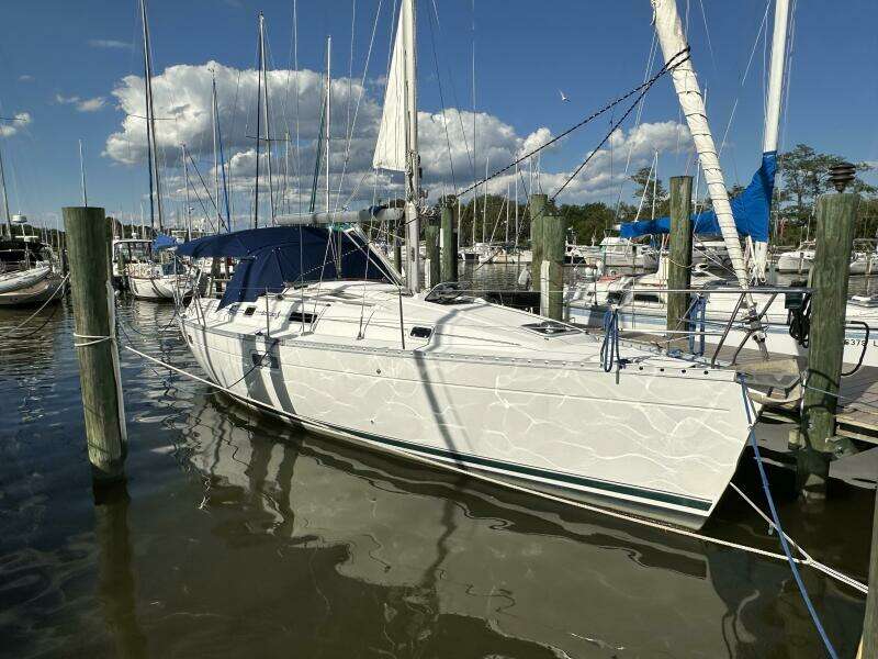 1999 Beneteau 
