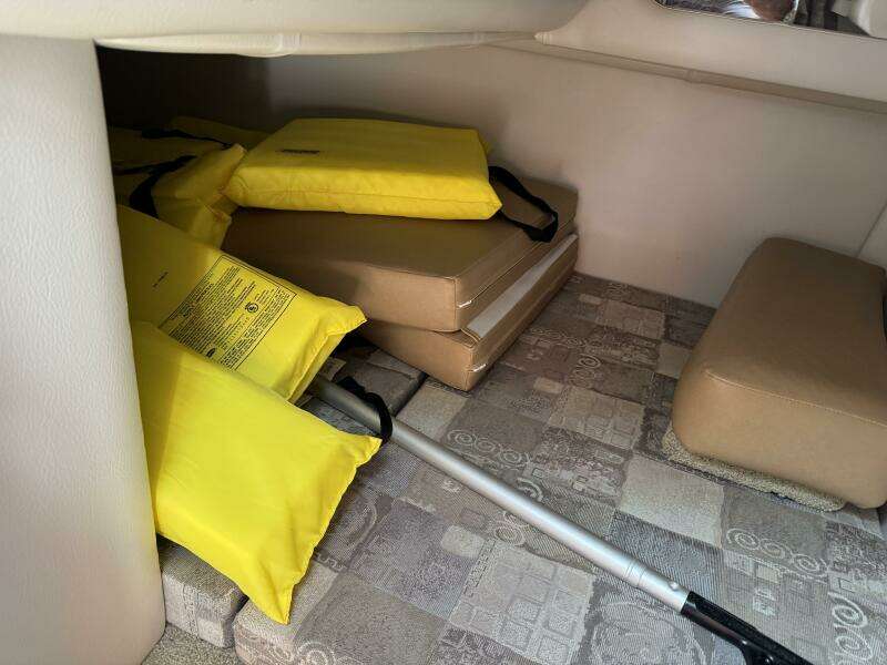 2011 Crownline 264 CR