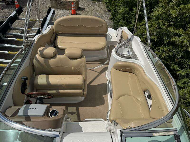 2011 Crownline 264 CR