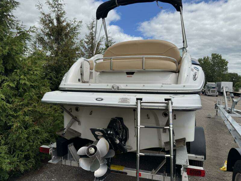 2011 Crownline 264 CR